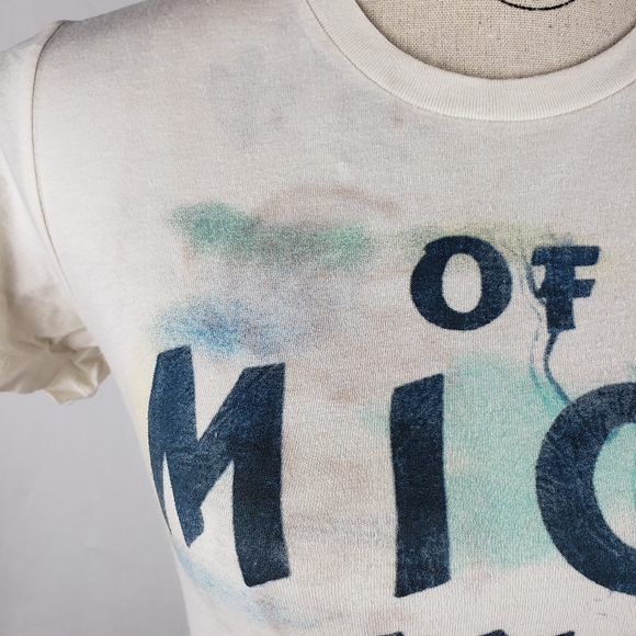 Of Mice and Men Out of Print T-Shirt - Picture 3 of 5